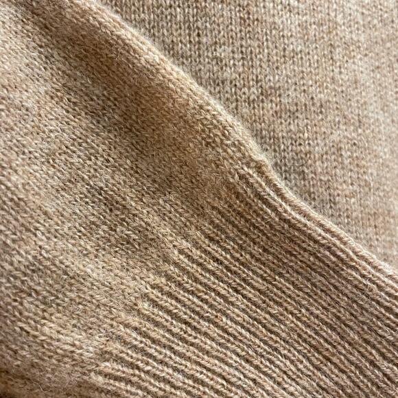 Ann Taylor 100% Cashmere Sweater | V-Neck, Camel Brown, Tan, Size Small - Picture 5 of 7